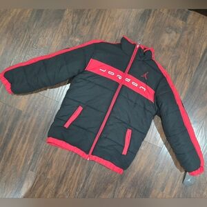♥️🖤NWT🖤♥️Jordan Boys 12-14 Puffer Jacket